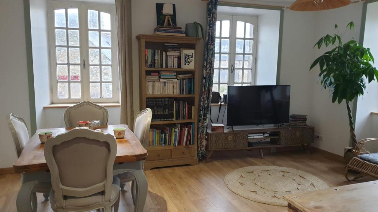 Appartement Au Centre De Pleubian Buitenkant foto